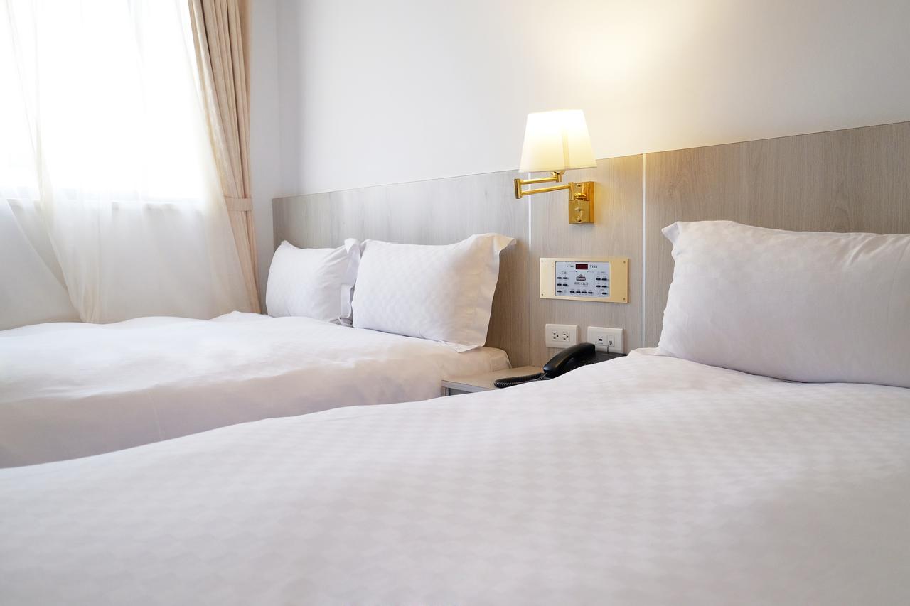 ไดนาสตี้ โฮเต็ล Hotel ไถหนาน ภายนอก รูปภาพ